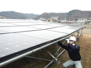 太陽電池モジュール点検